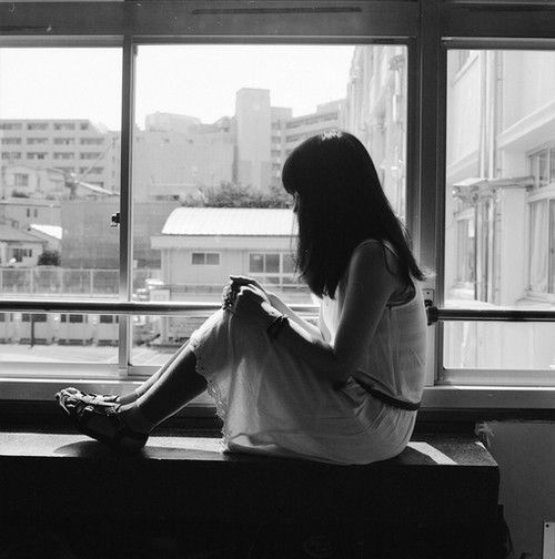 90后女生黑白非主流伤感图片