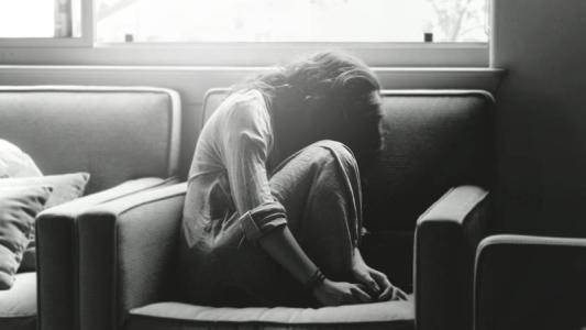 90后女生黑白非主流伤感图片