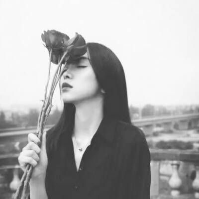 最新非主流颓废女生头像图片