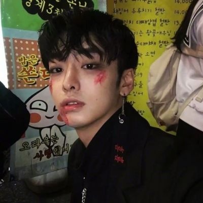 年轻个性张扬非主流帅哥头像