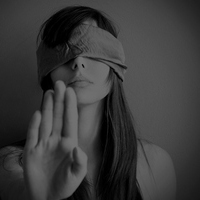 最新伤感非主流女生黑白头像