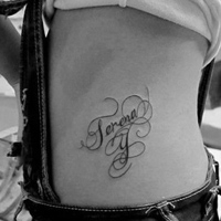 小清新简约女生纹身头像图片