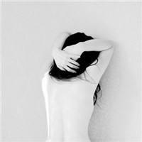 唯美伤感女生黑白qq头像图片