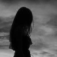 唯美伤感女生黑白qq头像图片