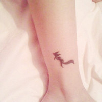 唯美小清新的女生纹身头像