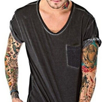 欧美帅哥黑白霸气纹身头像