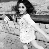 超好看的的韩范女生黑白头像