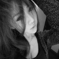 超好看的的韩范女生黑白头像