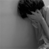 超好看的的韩范女生黑白头像