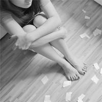 超好看的的韩范女生黑白头像