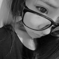 超好看的的韩范女生黑白头像