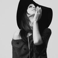 超好看的的韩范女生黑白头像