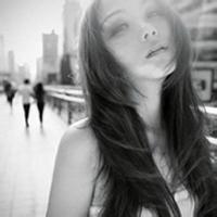 超好看的的韩范女生黑白头像