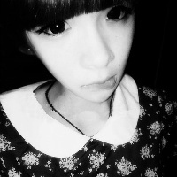 超好看的的韩范女生黑白头像