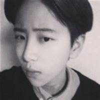 最热门的非主流帅哥黑白头像