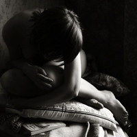 超高清的欧美女生黑白头像