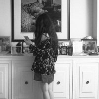 超高清的欧美女生黑白头像