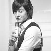 阳光帅气的男生头像图片