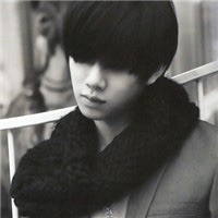 阳光帅气的男生头像图片