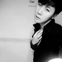 阳光帅气的男生头像图片