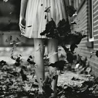 最新个性美女黑白qq头像图片