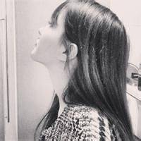 精选漂亮唯美的女生黑白头像