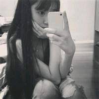 精选漂亮唯美的女生黑白头像