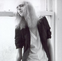 最新冷艳气质美女黑白头像图片