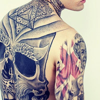 最新时尚另类个性纹身男头像
