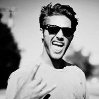 欧美帅哥最新男生黑白qq头像图片推荐