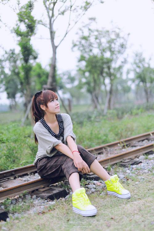 90后清纯文艺范女生图片