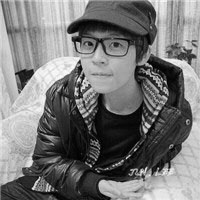 黑白系列帅气男生卫衣头像