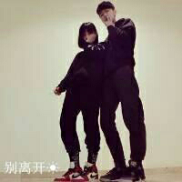 精选90后qq情侣带字头像素材