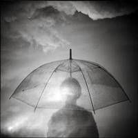 最新孤独伤感男生黑白头像