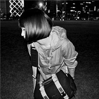 最新非主流漂亮女生黑白qq头像