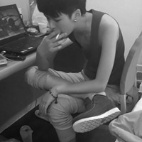 超拽的帅哥qq黑白头像图片