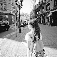 人气超高的长发美女背影头像