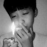 冷酷霸气的男生黑白头像