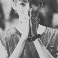 冷酷霸气的男生黑白头像