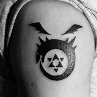 帅气男模qq个性纹身头像