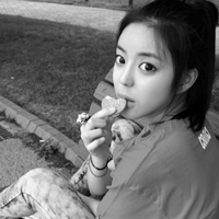 男女混合黑白伤感qq头像