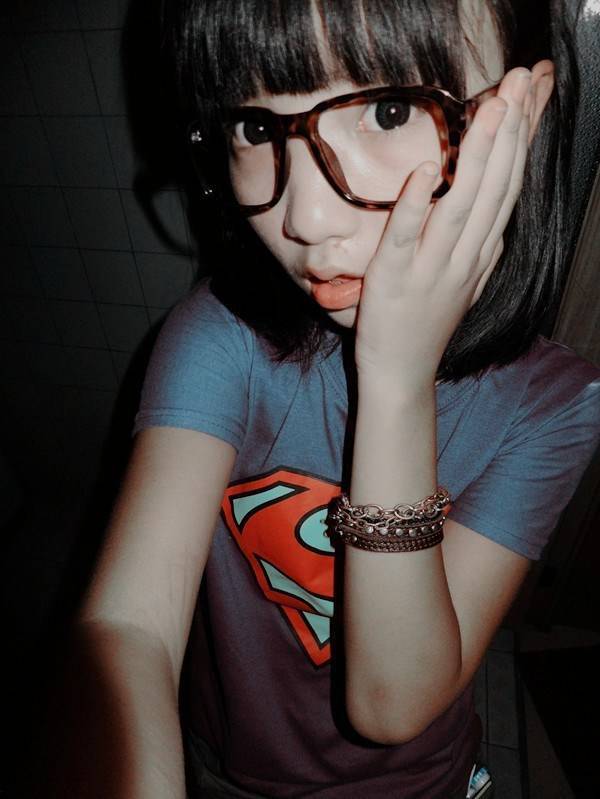 2016最新带字非主流妖娆美女图片