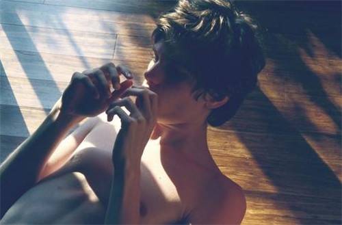 时尚潮流的欧美范成熟男人图片