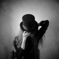 寂寞伤感的qq女生黑白头像