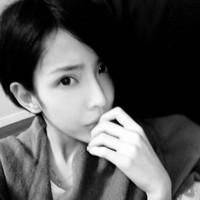 寂寞伤感的qq女生黑白头像