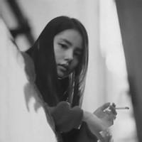 寂寞伤感的qq女生黑白头像