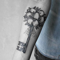 时尚浪漫的qq情侣纹身头像