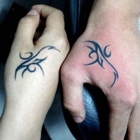 时尚浪漫的qq情侣纹身头像