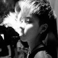 炫酷的非主流男生抽烟头像