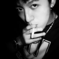 超拽冷酷的男生黑白头像合集